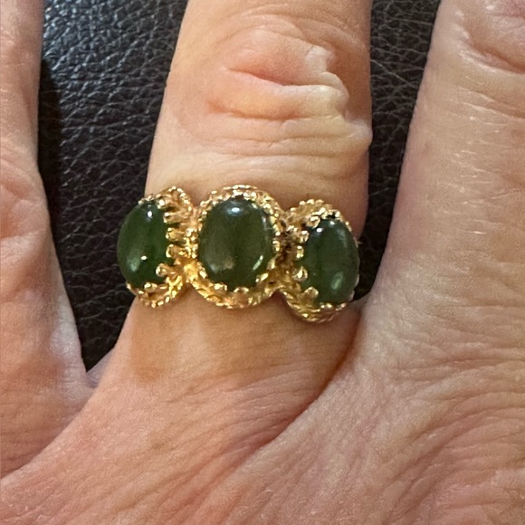 Vintage 14k Gold & Green Jade Ring Sz 5.5 Romany
